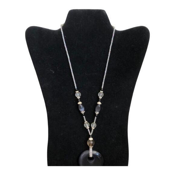 Vintage Black Flat Cutout Circle Black Clear Gray Silver Bead Statement Necklace - Picture 11 of 12